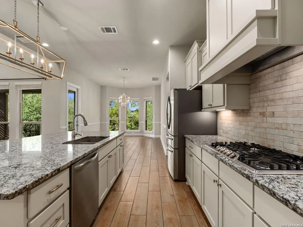 27106 Falls Cv Boerne, TX 78015