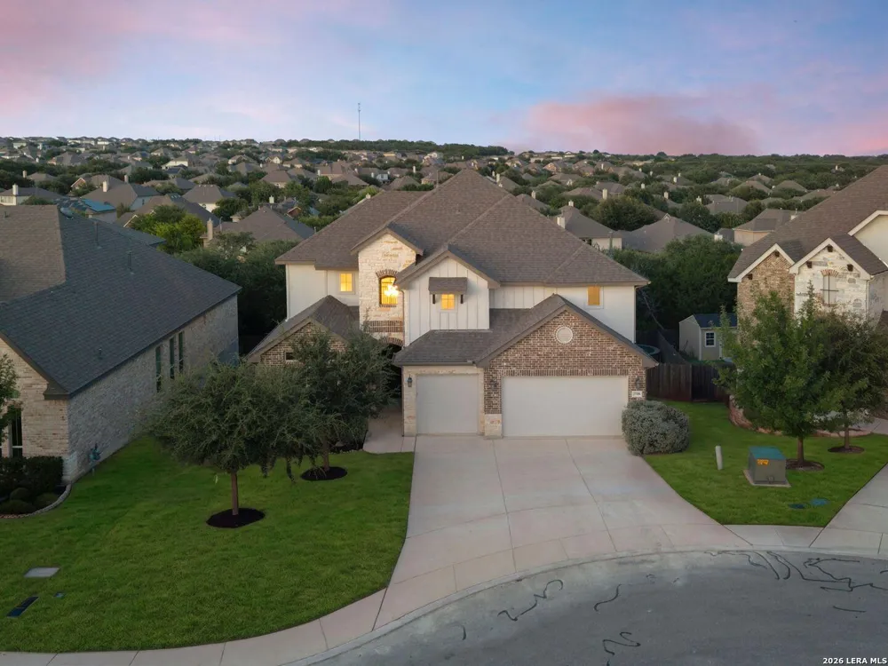 27106 Falls Cv Boerne, TX 78015