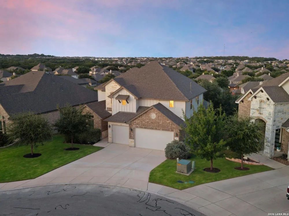 27106 Falls Cv Boerne, TX 78015