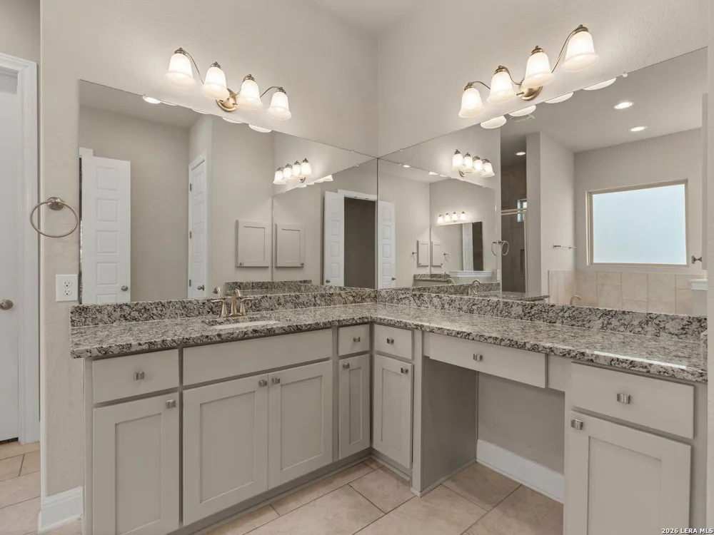 27106 Falls Cv Boerne, TX 78015