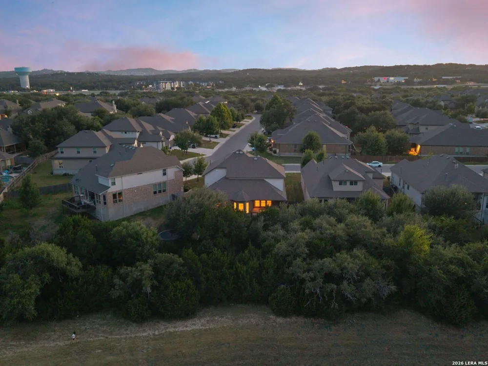 27106 Falls Cv Boerne, TX 78015
