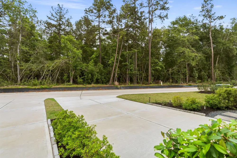 515 Cypress Valley Avenue Montgomery, TX 77316