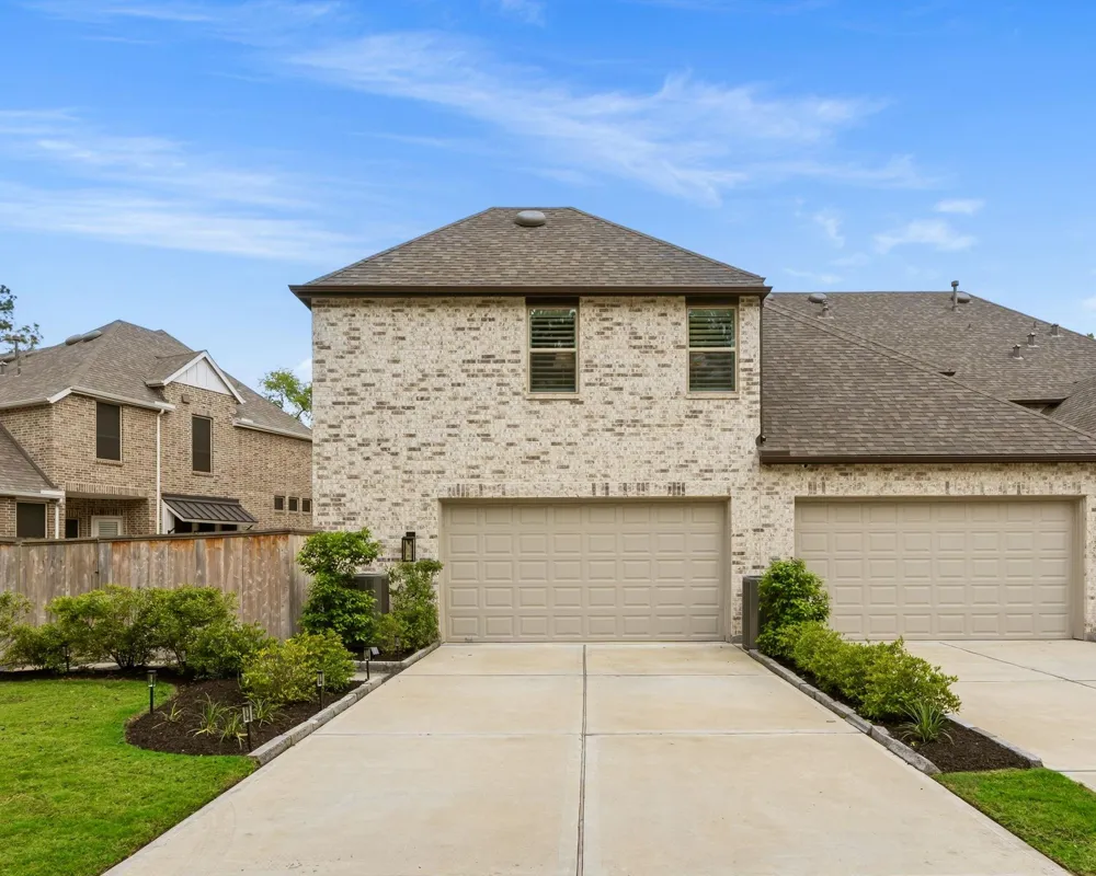 515 Cypress Valley Avenue Montgomery, TX 77316