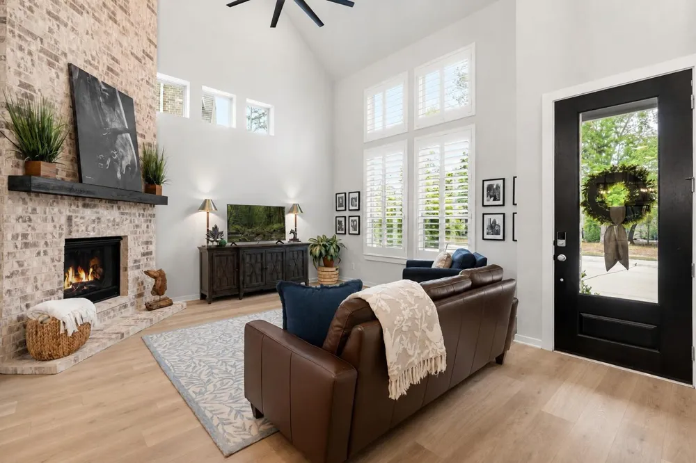 515 Cypress Valley Avenue Montgomery, TX 77316