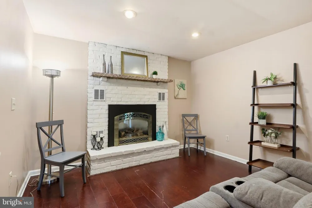 90 STEFFIE DRIVE Mount Wolf, PA 17347