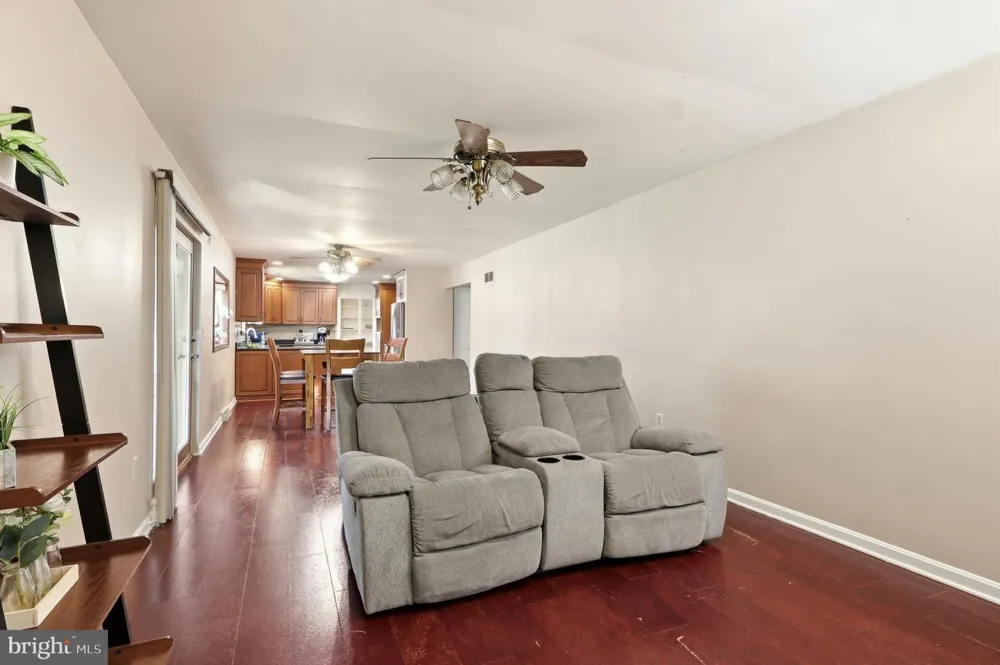90 STEFFIE DRIVE Mount Wolf, PA 17347