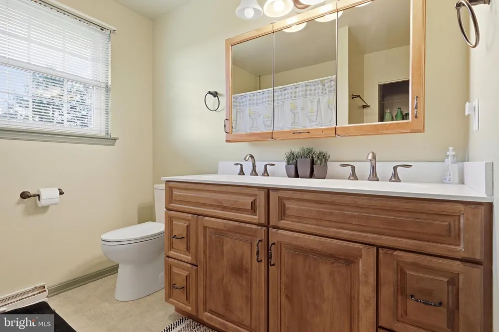 90 STEFFIE DRIVE Mount Wolf, PA 17347