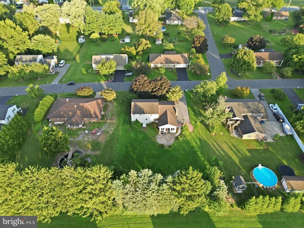 90 STEFFIE DRIVE Mount Wolf, PA 17347