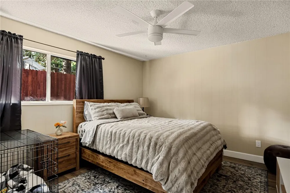 30789 All View Running Springs, CA 92382