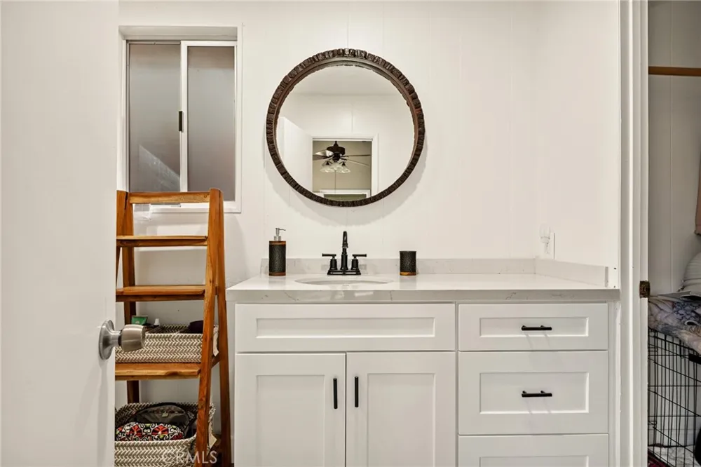 30789 All View Running Springs, CA 92382