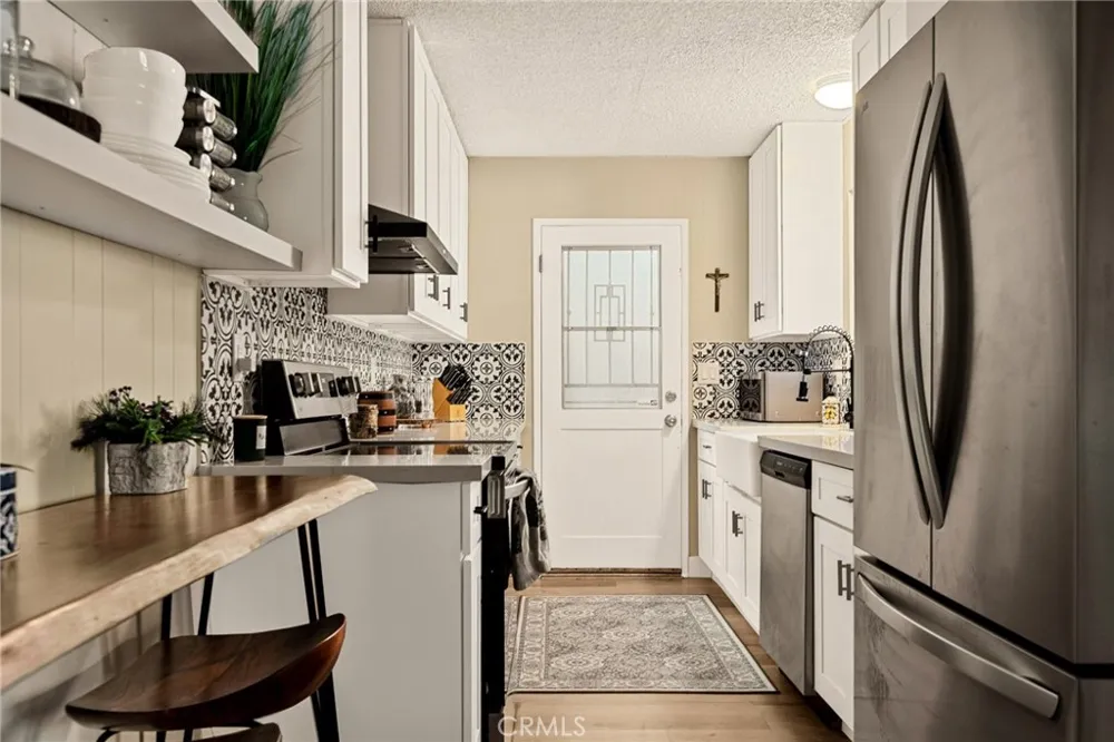 30789 All View Running Springs, CA 92382