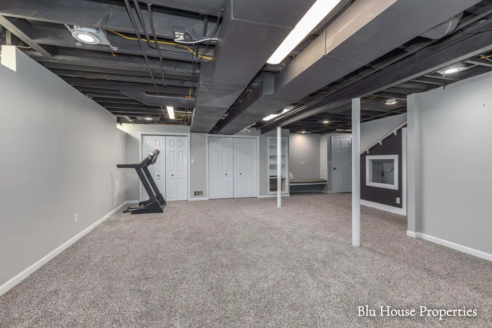 1024 Cadillac Drive SE Grand Rapids, MI 49506