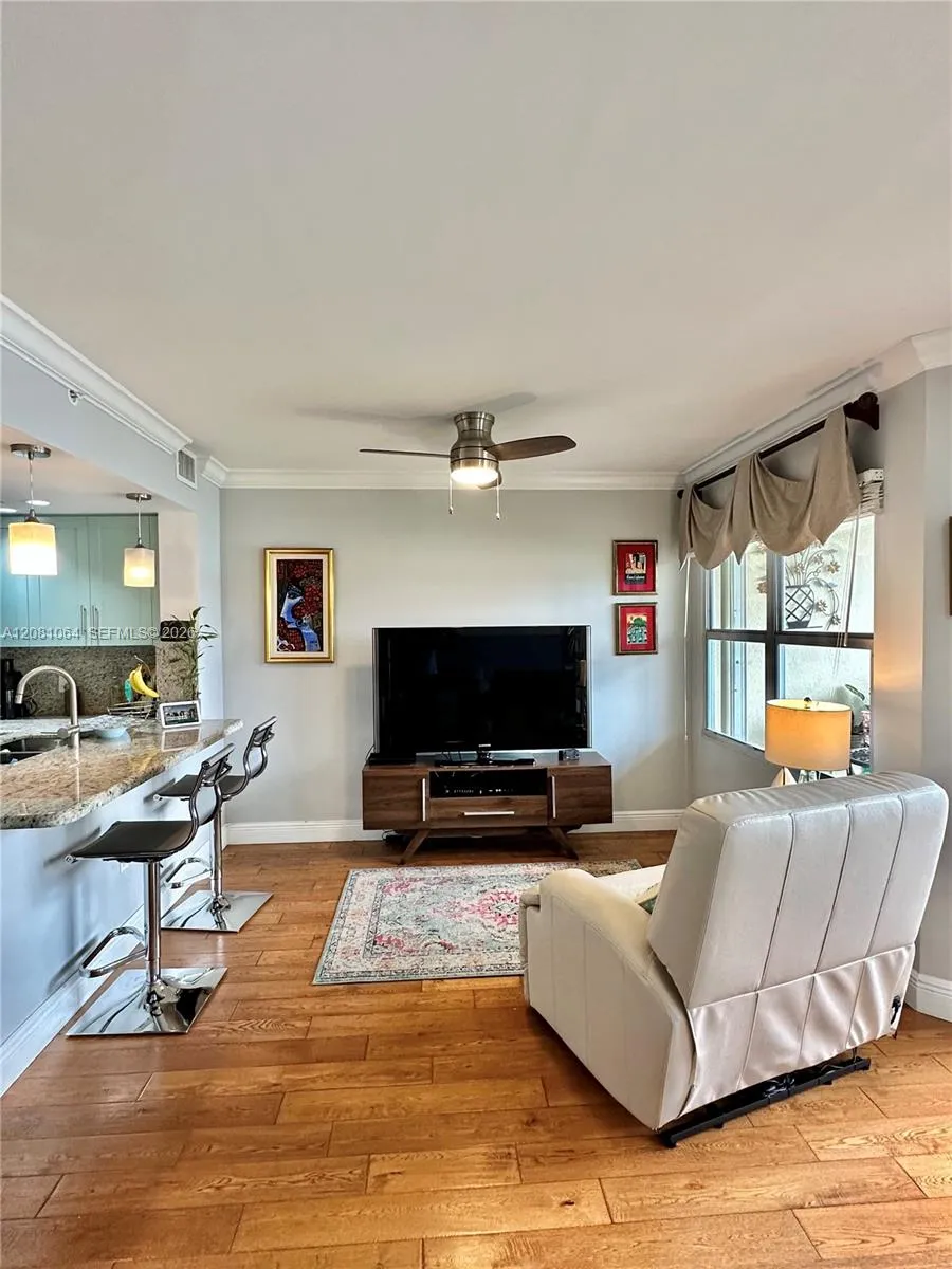 13800 SW 5th Ct #311M Pembroke Pines, FL 33027