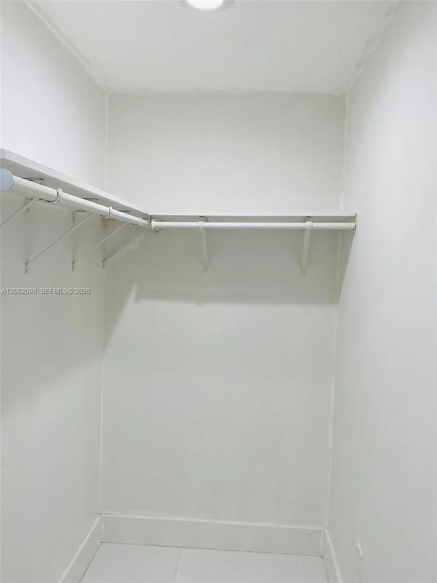 3335 SW 26th St #3335 Miami, FL 33133