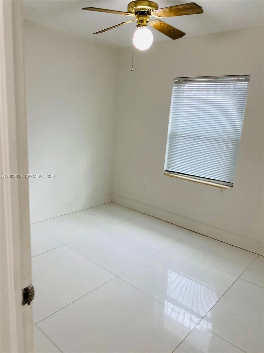 3335 SW 26th St #3335 Miami, FL 33133