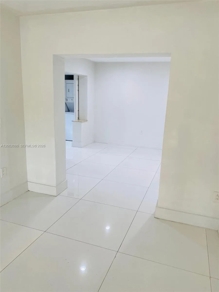 3335 SW 26th St #3335 Miami, FL 33133