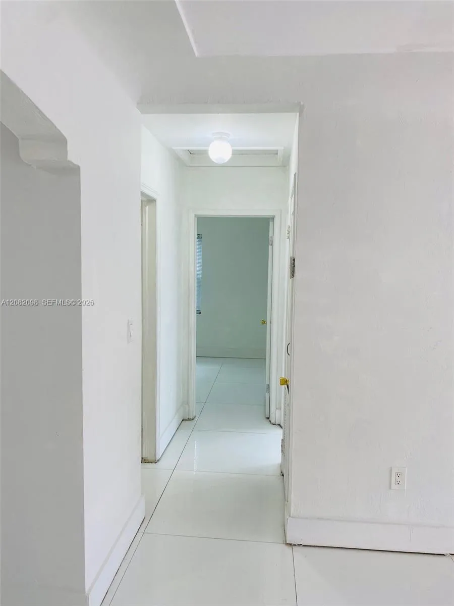 3335 SW 26th St #3335 Miami, FL 33133