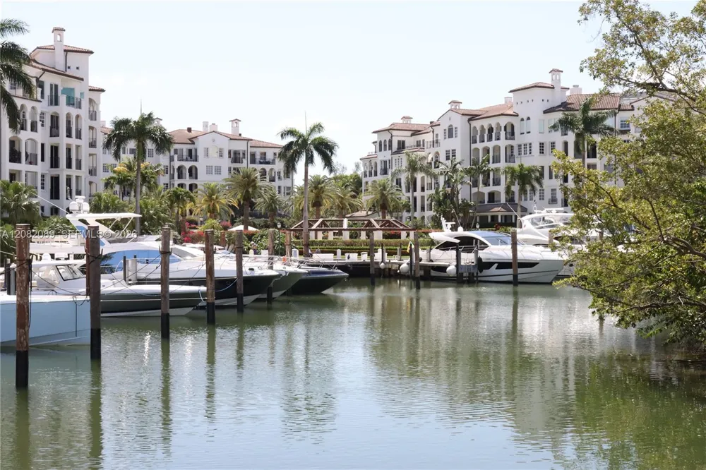 1000 E Island Blvd #1403 Aventura, FL 33160