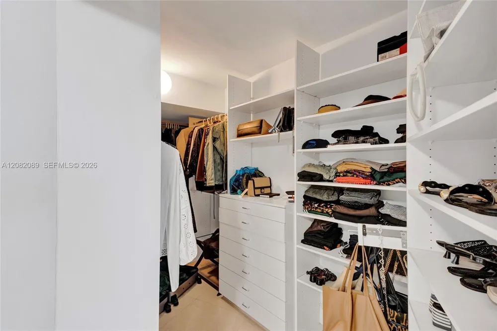 1000 E Island Blvd #1403 Aventura, FL 33160