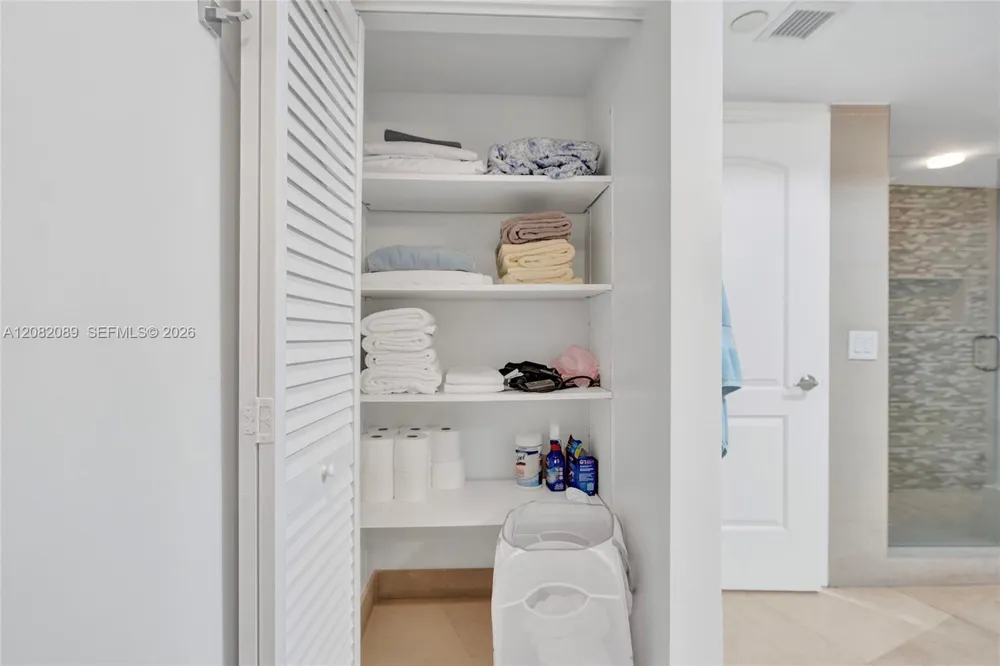 1000 E Island Blvd #1403 Aventura, FL 33160