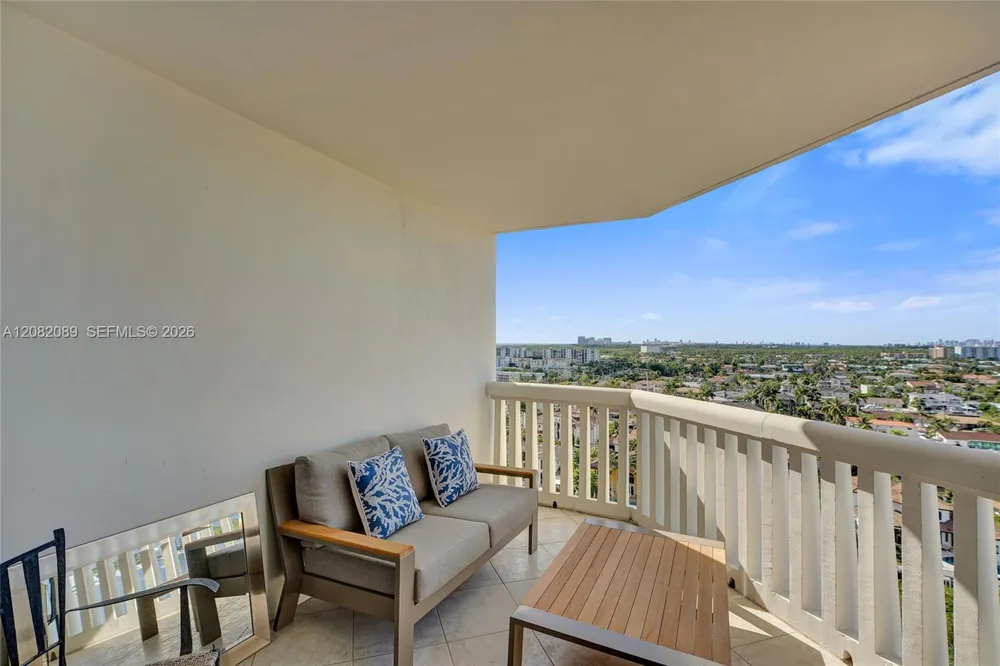 1000 E Island Blvd #1403 Aventura, FL 33160
