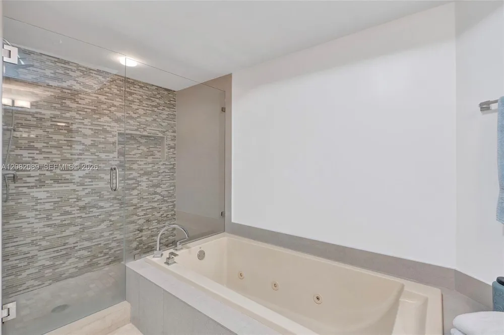 1000 E Island Blvd #1403 Aventura, FL 33160
