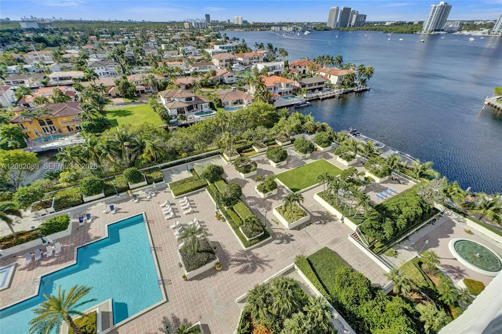 1000 E Island Blvd #1403 Aventura, FL 33160