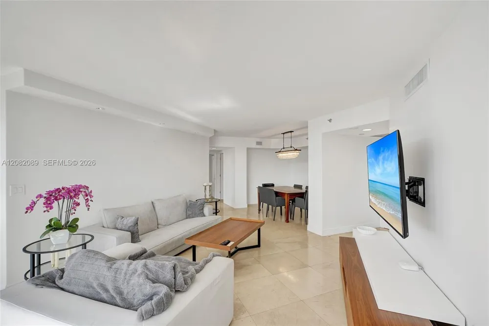 1000 E Island Blvd #1403 Aventura, FL 33160