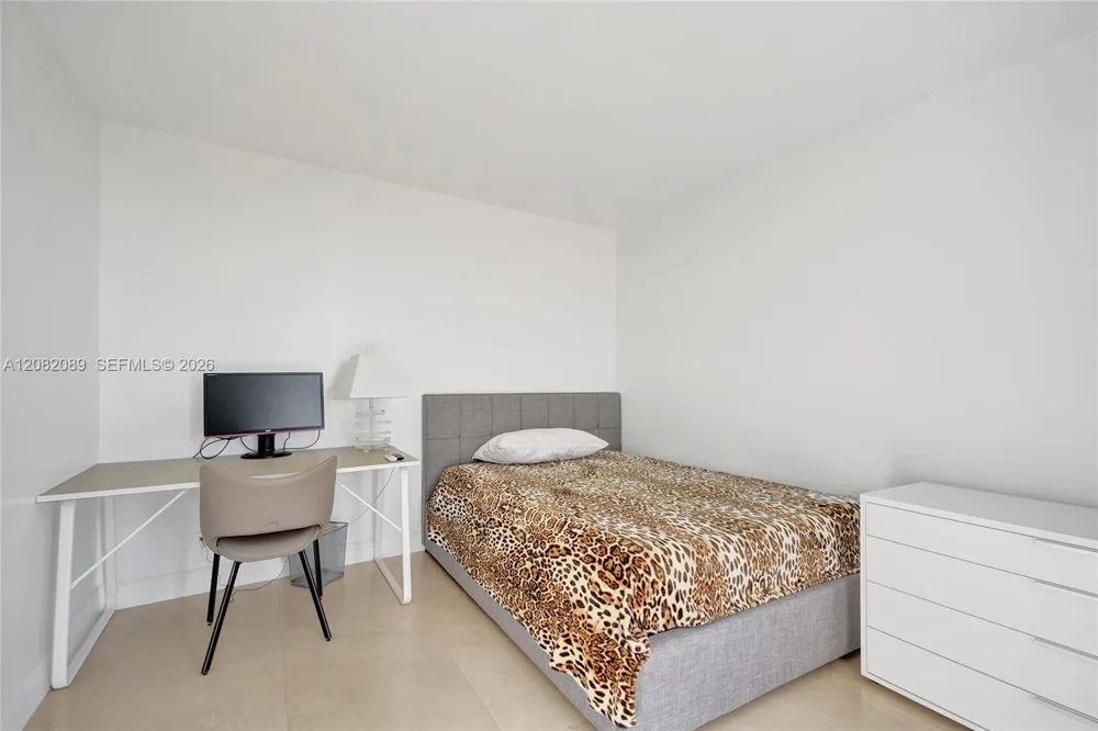 1000 E Island Blvd #1403 Aventura, FL 33160