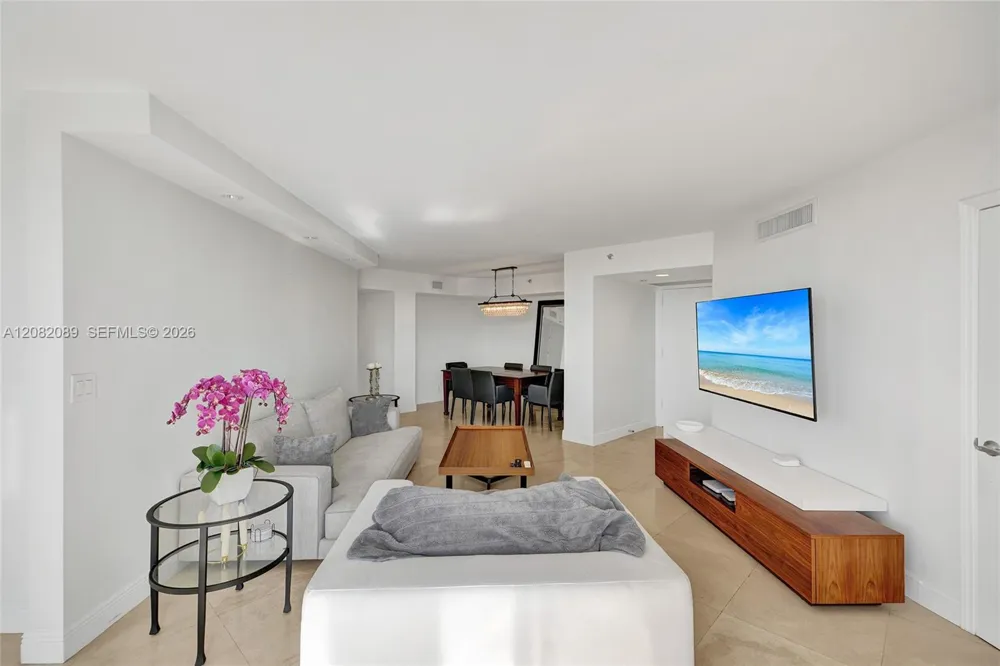 1000 E Island Blvd #1403 Aventura, FL 33160