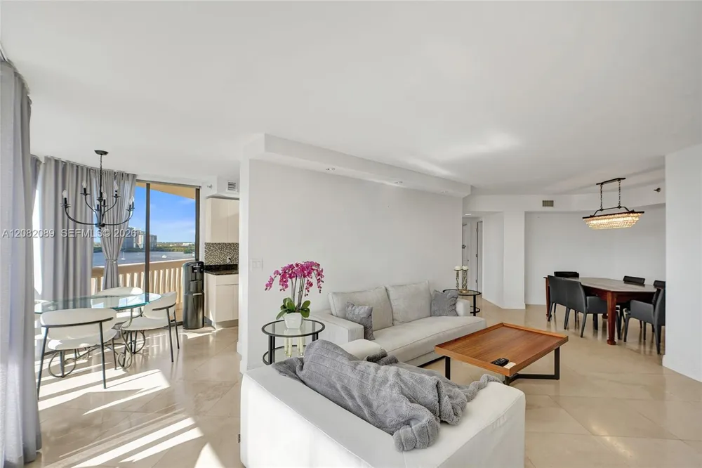 1000 E Island Blvd #1403 Aventura, FL 33160