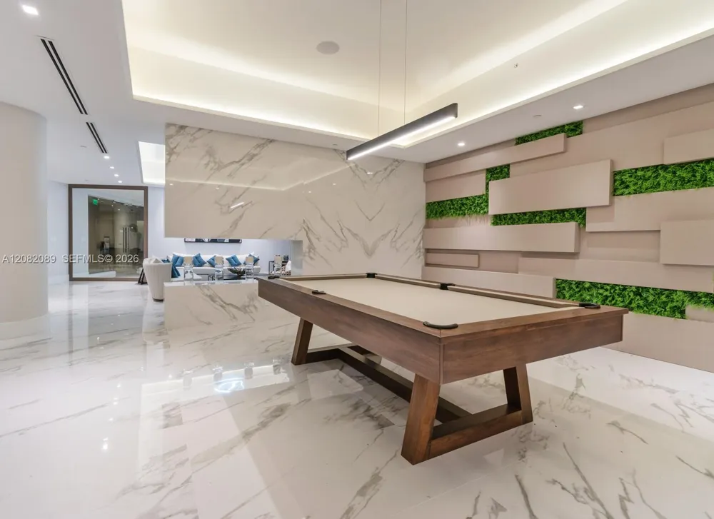 1000 E Island Blvd #1403 Aventura, FL 33160