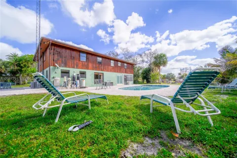 576 Marshall Rd