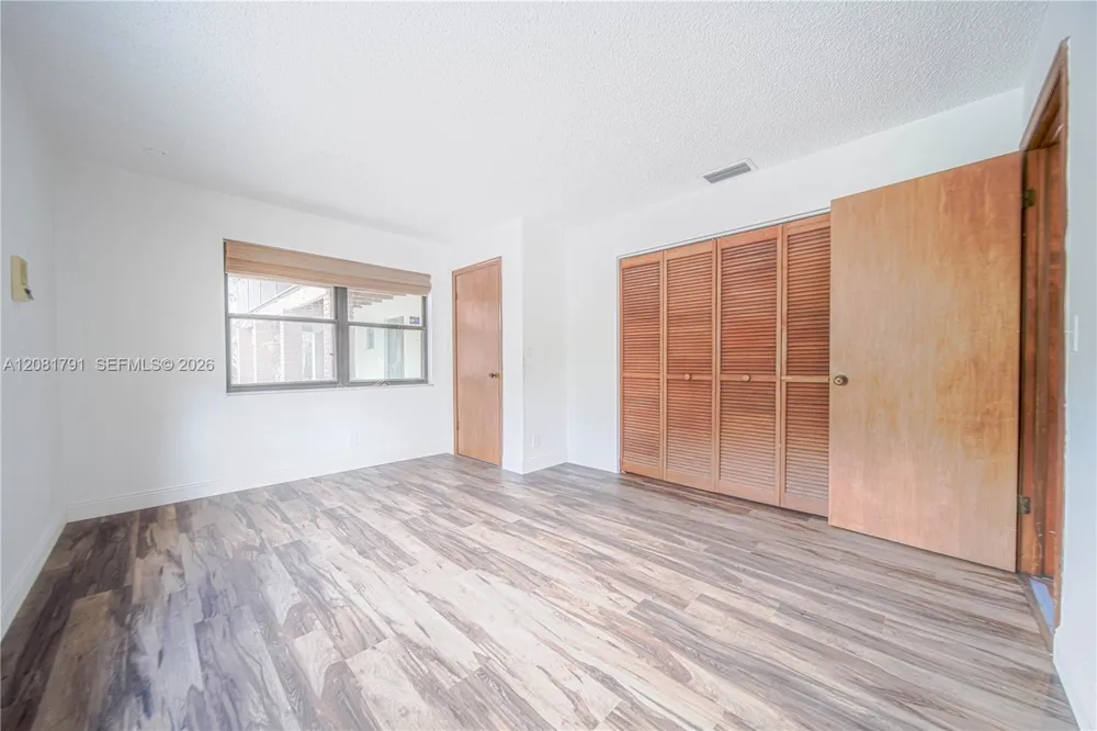 576 Marshall Rd West Palm Beach, FL 33413