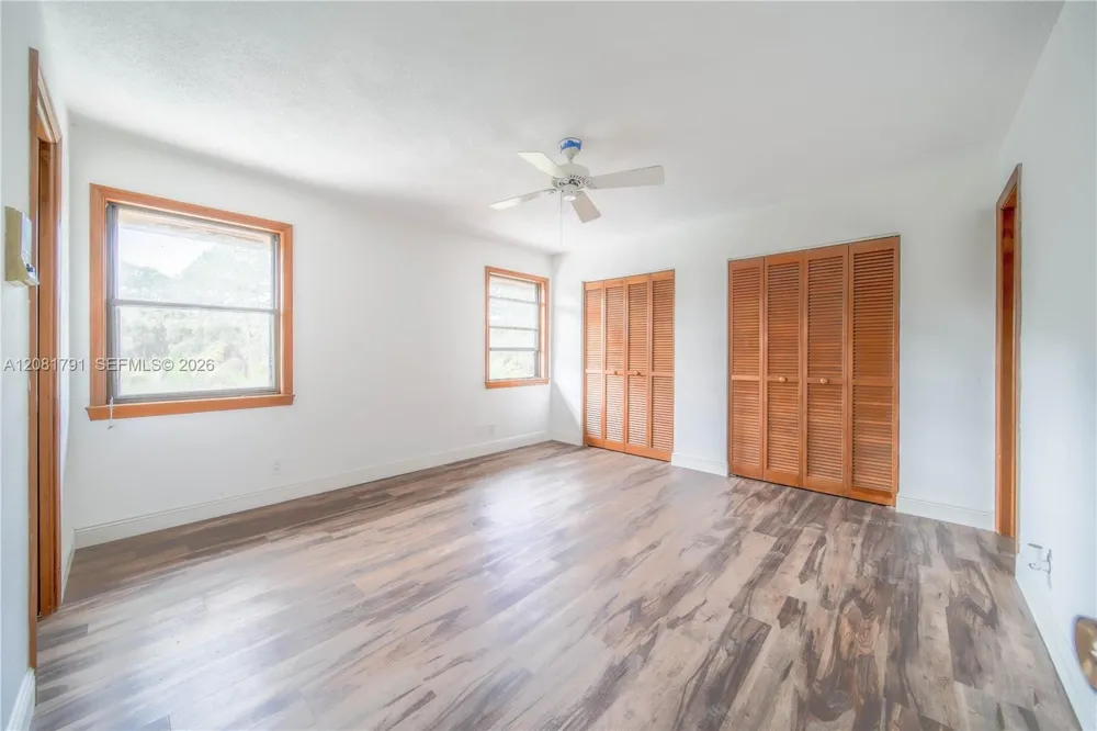 576 Marshall Rd West Palm Beach, FL 33413