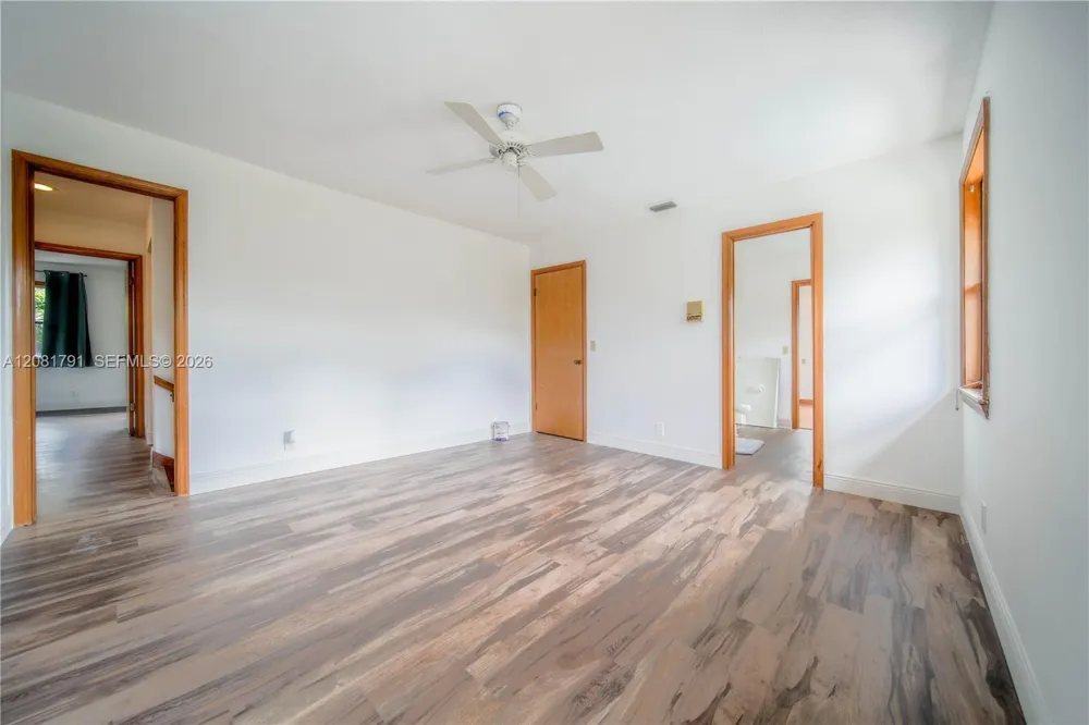 576 Marshall Rd West Palm Beach, FL 33413