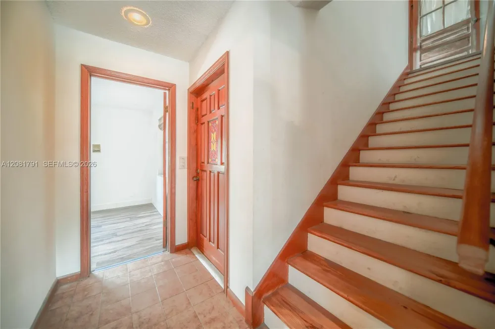 576 Marshall Rd West Palm Beach, FL 33413