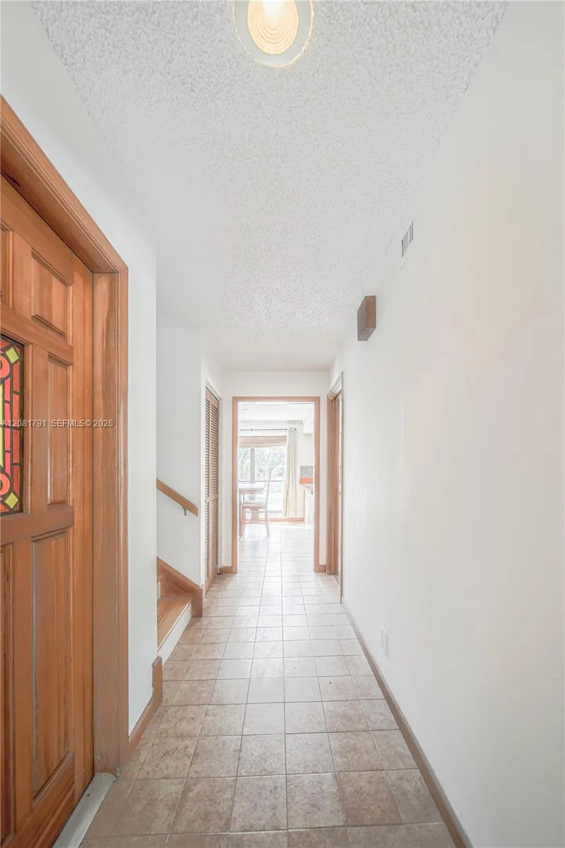 576 Marshall Rd West Palm Beach, FL 33413