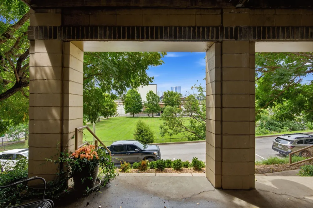 904 Ireland St Nashville, TN 37208