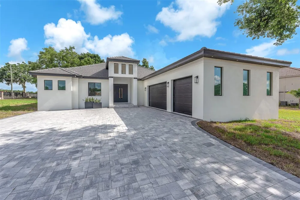 11921 FORT KING HIGHWAY Thonotosassa, FL 33592