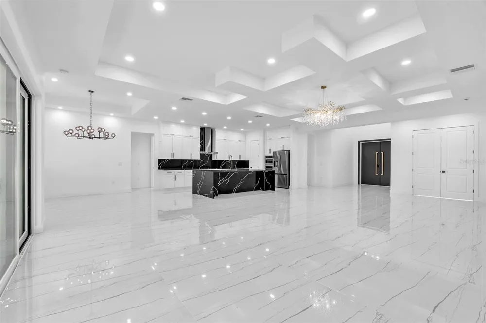 11921 FORT KING HIGHWAY Thonotosassa, FL 33592