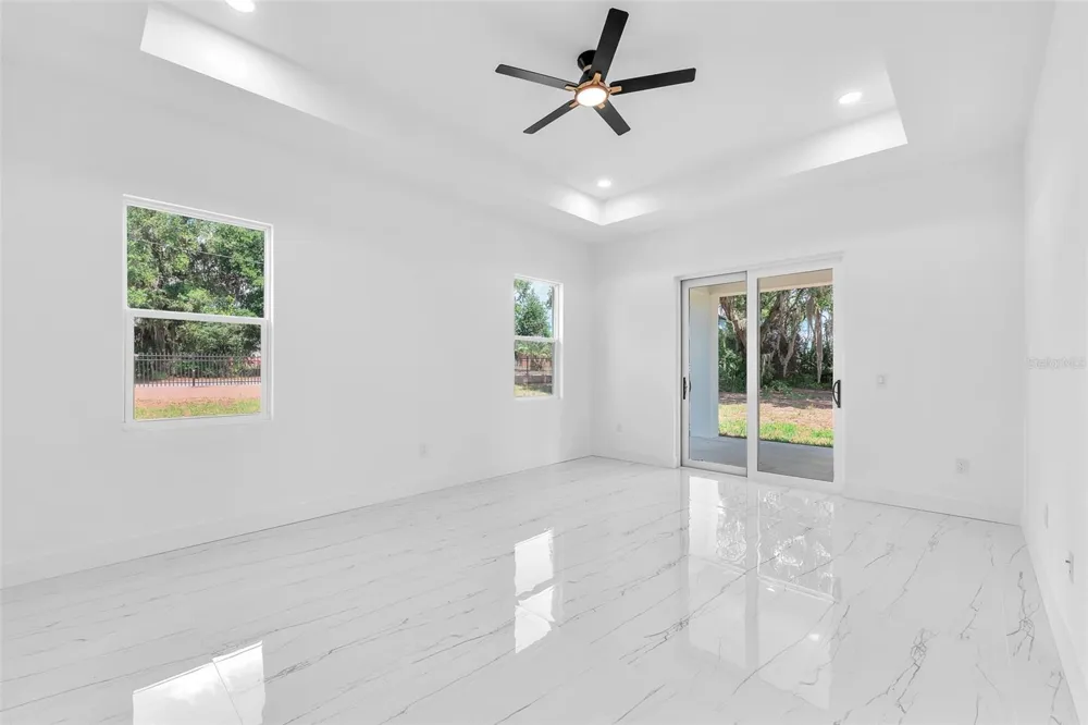 11921 FORT KING HIGHWAY Thonotosassa, FL 33592