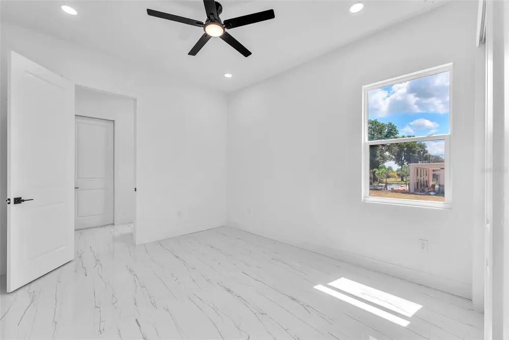 11921 FORT KING HIGHWAY Thonotosassa, FL 33592