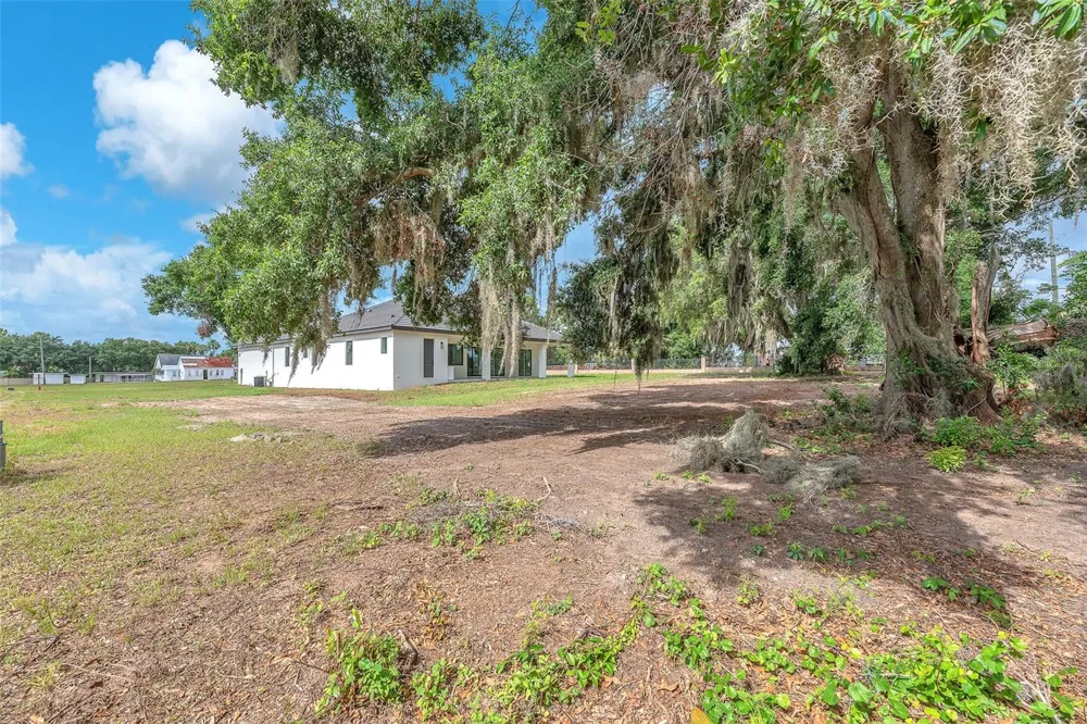 11921 FORT KING HIGHWAY Thonotosassa, FL 33592