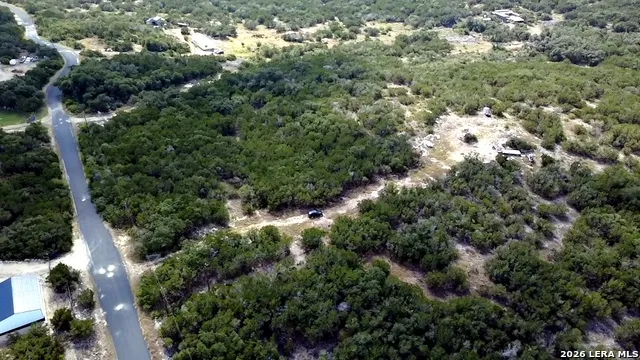 753 County Road 242 Hondo, TX 78861