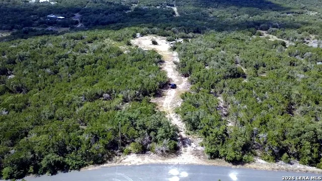 753 County Road 242 Hondo, TX 78861