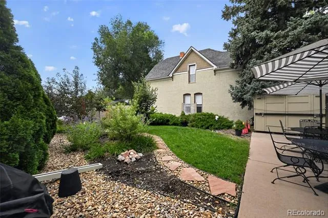2480 W Caithness Place #2 Denver, CO 80211