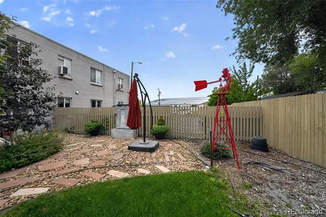 2480 W Caithness Place #2 Denver, CO 80211