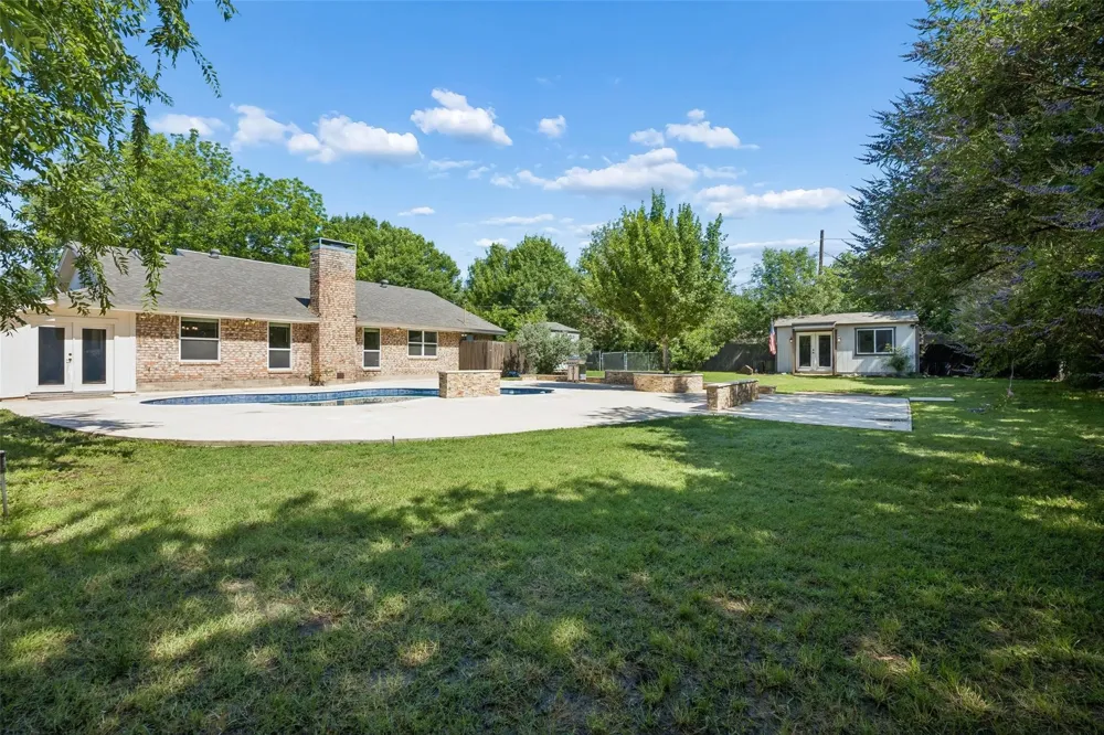 1203 Oakwood Trail Southlake, TX 76092