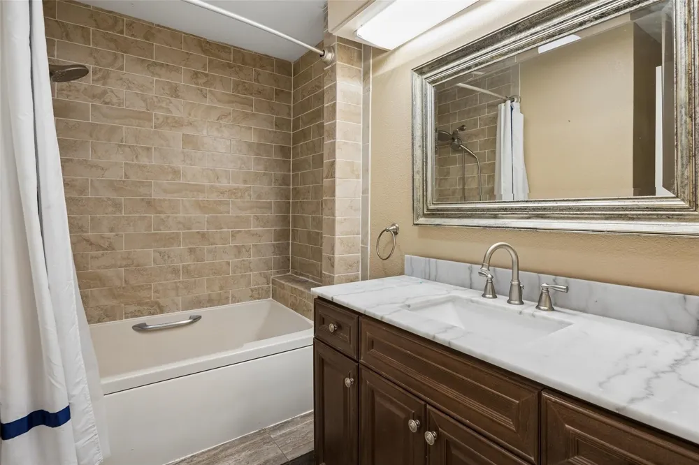 1203 Oakwood Trail Southlake, TX 76092